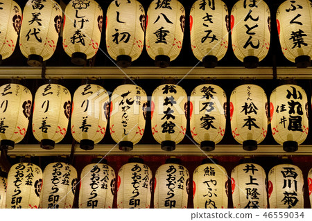 Yasaka Shrine / Maiden light up (Kyoto) Yasaka Shrine / Maiden light up (Kyoto) 46559034