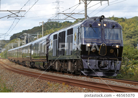 Cruise Train Nano Star in Kyushu Cruise Train Nano Star in Kyushu 46565070