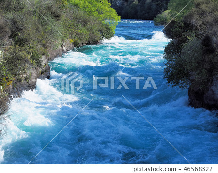 Fuka Falls, New Zealand / Huka Falls, New Zealand Fuka Falls, New Zealand / Huka Falls, New Zealand 46568322