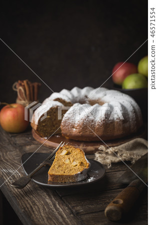 Apple Bundt Cake 46571554