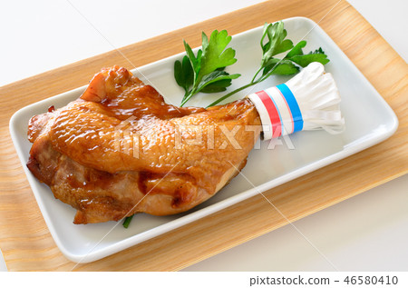 Roast chicken 46580410