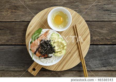 Poke bowl with Avocado Clean Food 46586543