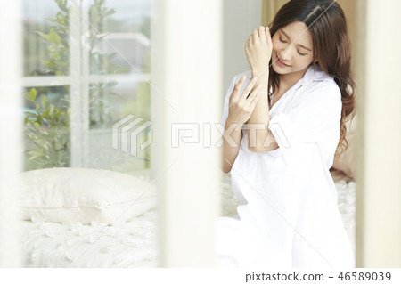 Female Beauty Image Body Care Female Beauty Image Body Care 46589039