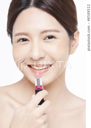 女性美容系列化妝 46589512