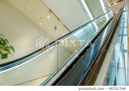 Escalator 46592346