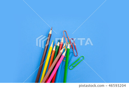 Back to school, Colorful crayon pencils paper clip Back to school, Colorful crayon pencils paper clip 46593204