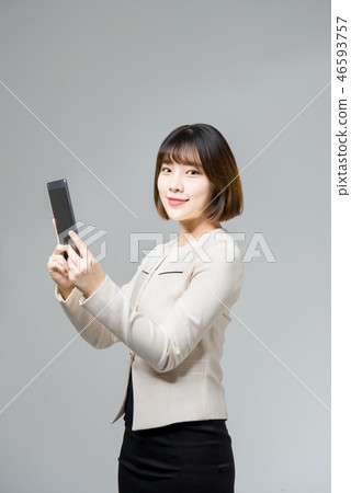 Business woman office worker woman woman 20s 30s career woman 46593757