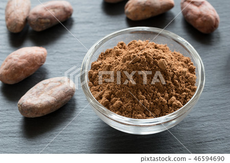 Raw cocoa powder, with cacao nibs 46594690