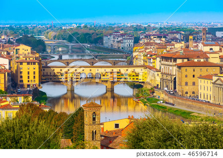 City view with Ponte Vecchio, Florence, Italy City view with Ponte Vecchio, Florence, Italy 46596714