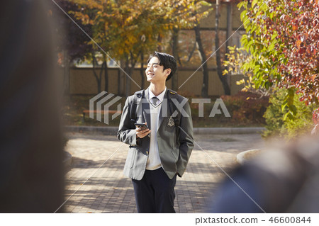 Man, junior high school student, high school student, Korean 46600844