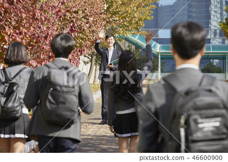 Man, woman, junior high school student, high school student, teacher, Korean 46600900