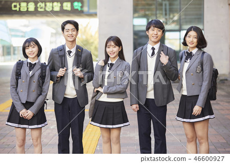 女性,男性,初中生,高中生,韓國人 女性,男性,初中生,高中生,韓國人 46600927