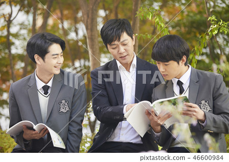 男人，初中生，高中生，老師，韓國人 46600984