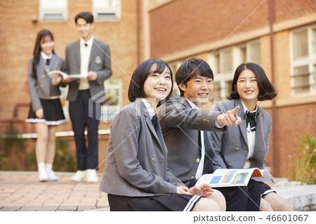 女性，男性，初中生，高中生，韓國人 46601067