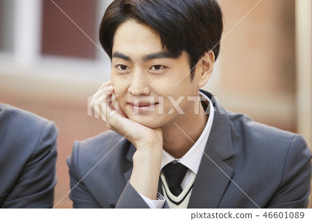 Man, junior high school student, high school student, Korean 46601089