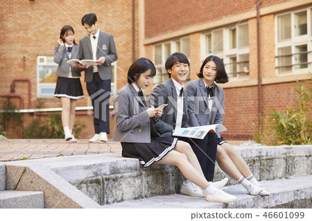 Women, men, junior high school students, high school students, Koreans 46601099