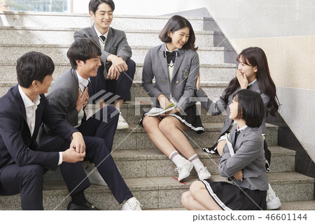 男人，女人，初中生，高中生，老師，韓國人 46601144