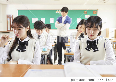 Man, woman, junior high school student, high school student, teacher, Korean 46601382