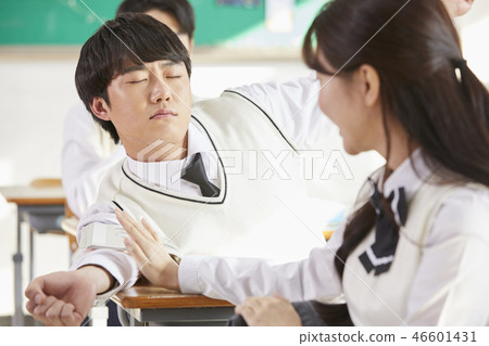 女性,男性,初中生,高中生,韓國人 女性,男性,初中生,高中生,韓國人 46601431