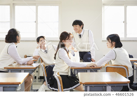 女性，男性，初中生，高中生，韓國人 46601526