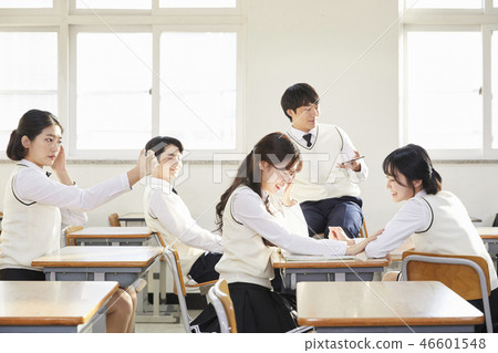 女性,男性,初中生,高中生,韓國人 女性,男性,初中生,高中生,韓國人 46601548