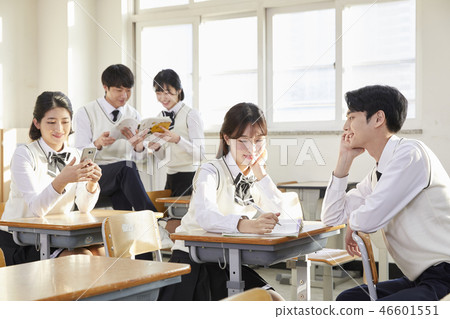 Women, men, junior high school students, high school students, Koreans 46601551