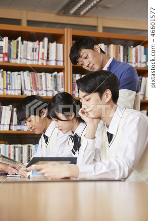 Man, woman, junior high school student, high school student, teacher, Korean 46601577