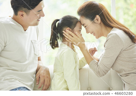 Family lifestyle 46603280