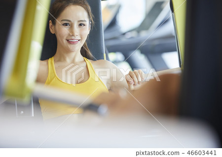 Women sportswear exercises 46603441