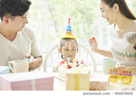 Family lifestyle birthday Family lifestyle birthday 46603608