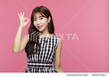 婦女畫象系列顏色後面手標誌 46603981