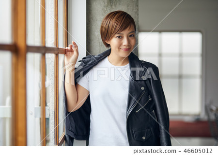 快捷方式女人肖像 46605012