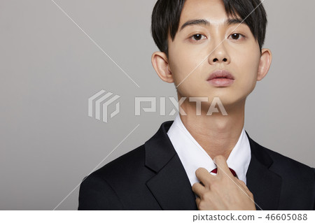 Businessman color back 46605088