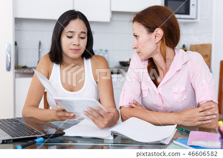 mother unhappy with her daughter 46606582
