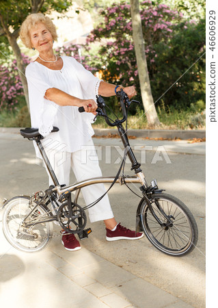 Elderly woman going to biking 46606929