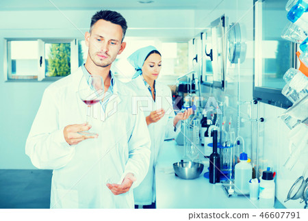 Man in chemical laboratory on winery 46607791