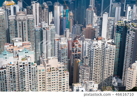 從香港太平山頂木板路的視圖 從香港太平山頂木板路的視圖 46616710