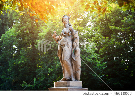 Sandstone statues in the Saxon Garden, Warsaw, Poland. Made before 1745 by anonymous Warsaw sculptor Sandstone statues in the Saxon Garden, Warsaw, Poland. Made before 1745 by anonymous Warsaw sculptor 46618003