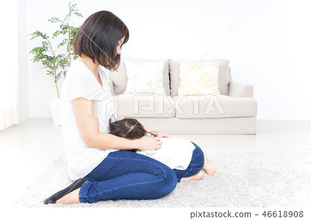 母親和孩子 46618908
