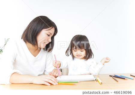 Parenting 46619096