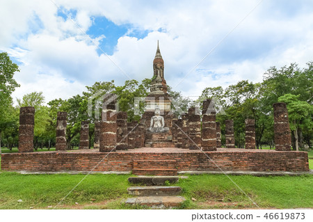 Wat Traphang Ngoen in Sukhothai Historical Park 46619873