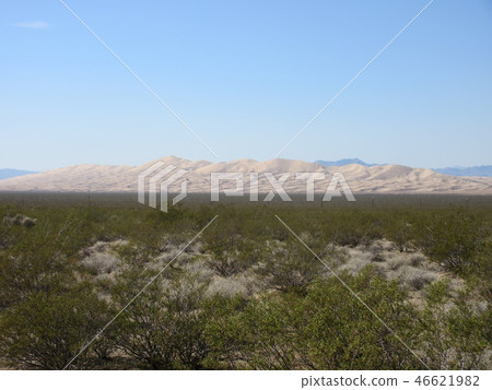 Kelso Dunes, California USA Kelso Dunes, California USA 46621982