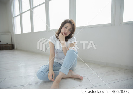 直接外面Hane Bob風格的女人 直接外面Hane Bob風格的女人 46628882