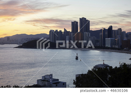 Gwangan Bridge, Marine City, Dongbaek Island, Haeundae, Haeundae-gu, Busan 46630106