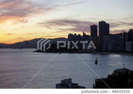Gwangan Bridge, Marine City, Dongbaek Island, Haeundae, Haeundae-gu, Busan 46630108