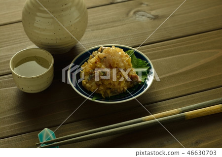 Let's lick a horse mackerel 46630703