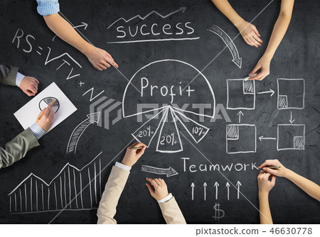Businessteam working in collaboration Businessteam working in collaboration 46630778