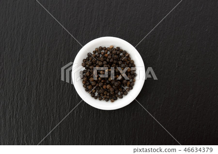 黑胡椒 46634379