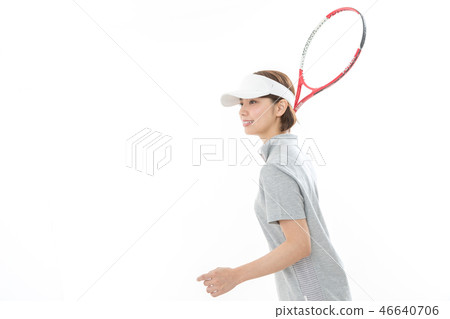 年輕的女士網球 46640706
