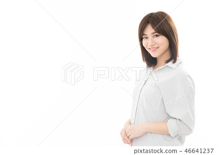 年輕的女士 46641237